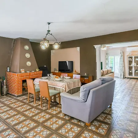 Beautiful In With Kitchen Carmona (Seville)