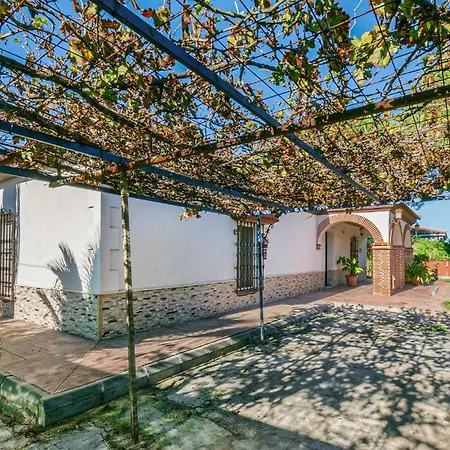 Beautiful In With Kitchen Holiday home